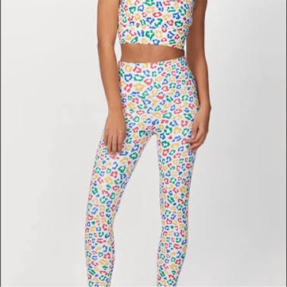 NWT Beach Riot Ayla Ribbed Rainbow Leopard Leggings - Picture 3 of 3